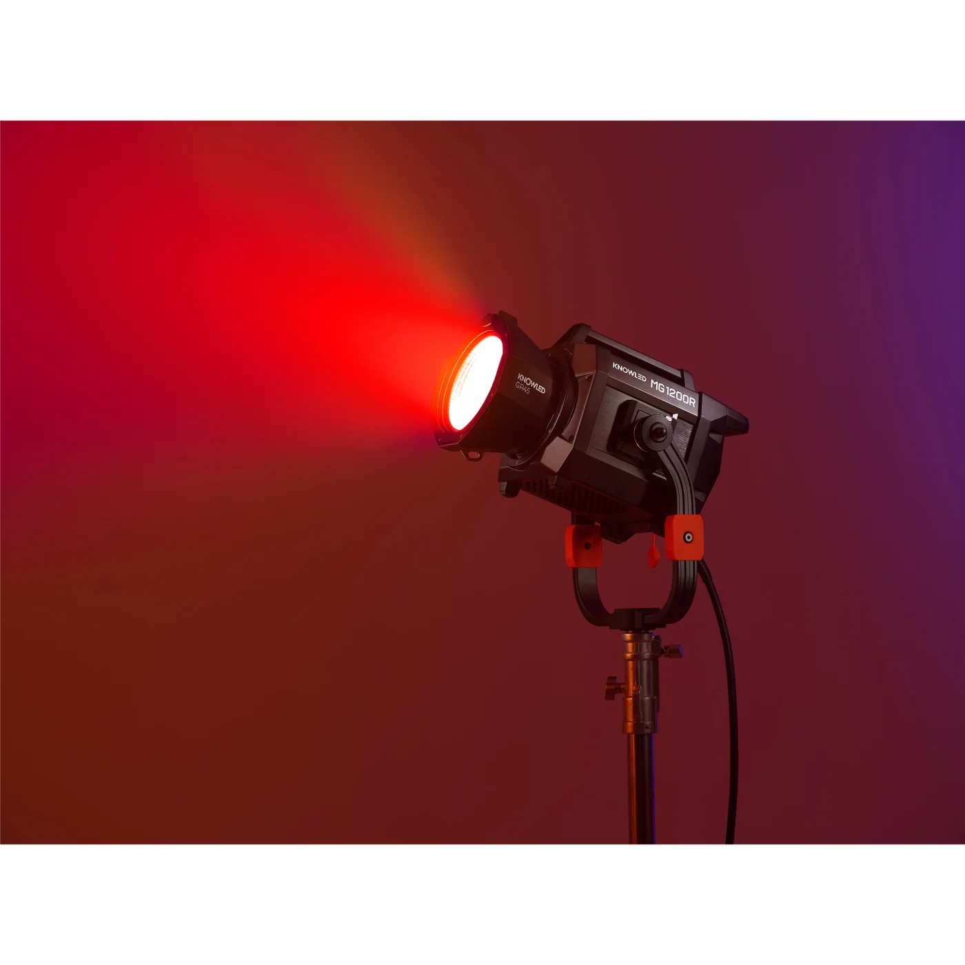 Осветитель светодиодный Godox Knowled MG1200R студийный