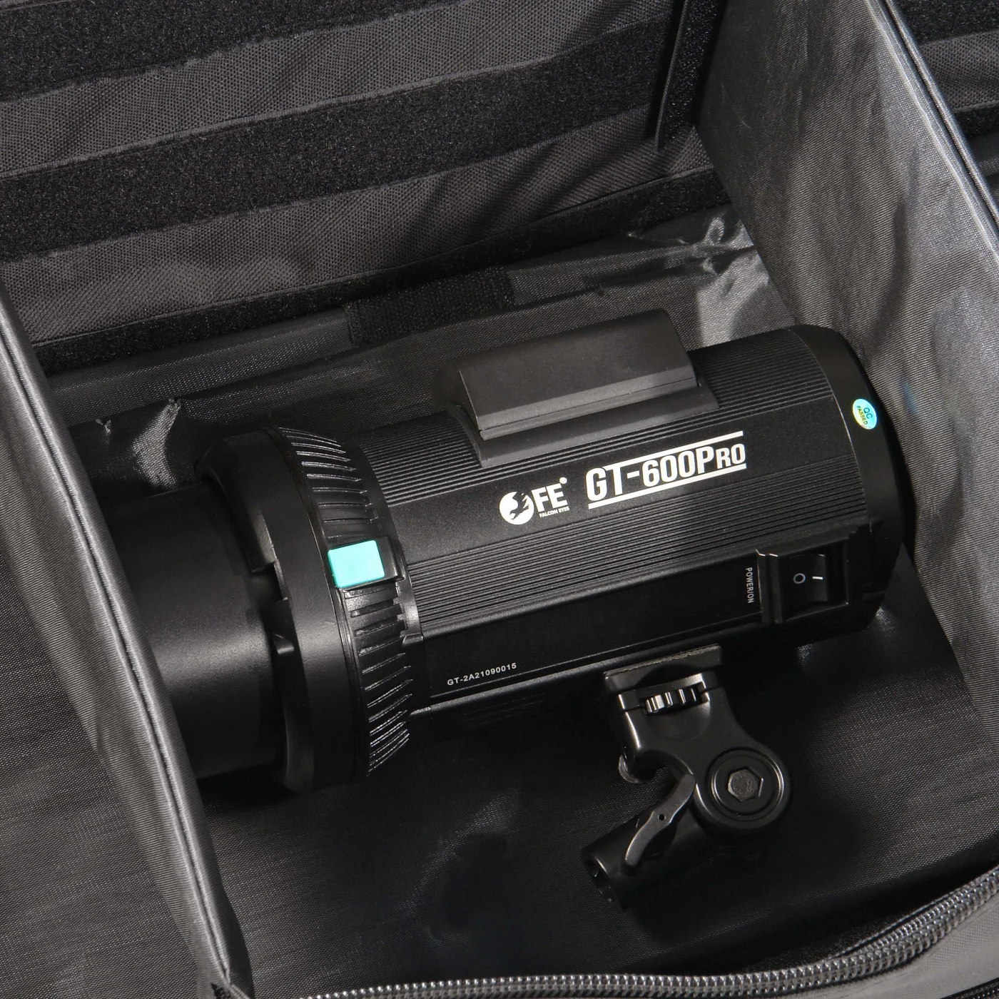 Сумка Falcon Eyes SKB-B5 на колесах