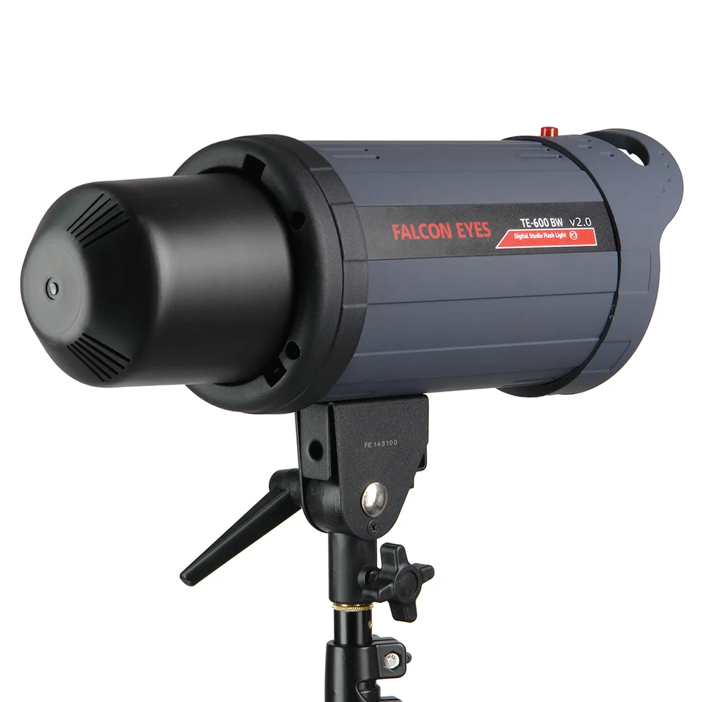 Вспышка студийная Falcon Eyes TE-600BW v2.0