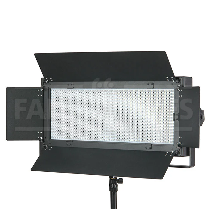 Осветитель LG 900/LED V-mount светодиодный (Уценка01)