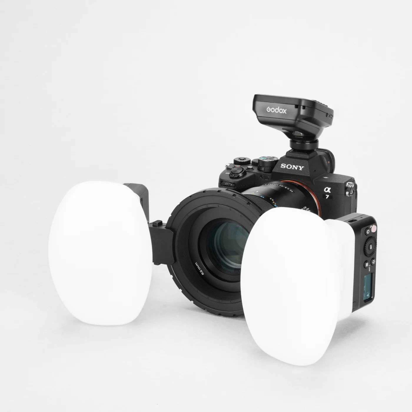 Комплект импульсных осветителей Godox MF12-DK1  для макросъемки