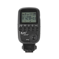 На фото изображено Радиосинхронизатор Falcon Eyes SprintTrigger II 32N 2.4G