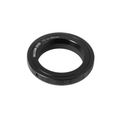 На фото изображено Кольцо переходное T2 на Nikon