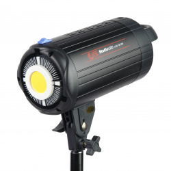 На фото изображено Осветитель студийный Falcon Eyes Studio LED COB180 BW светодиодный