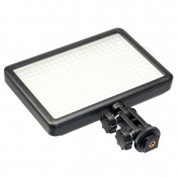 На фото изображено Накамерный светодиодный осветитель Falcon Eyes LedPRO 308 bi color