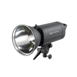 На фото изображено Вспышка Falcon Eyes TE-600BW v3.0 студийная
