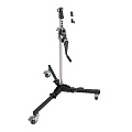 Стойка с редукторной колонной KUPO 382MH LOW BASE WIND-UP STAND на колесах фото На фото изображено Стойка с редукторной колонной KUPO 382MH LOW BASE WIND-UP STAND на колесах