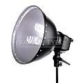 На фото изображено Осветитель Falcon Eyes LHP-328F флуоресцентный с 3-мя лампами