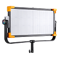 На фото изображено Осветитель светодиодный Godox LD150R RGB (Уценка01)