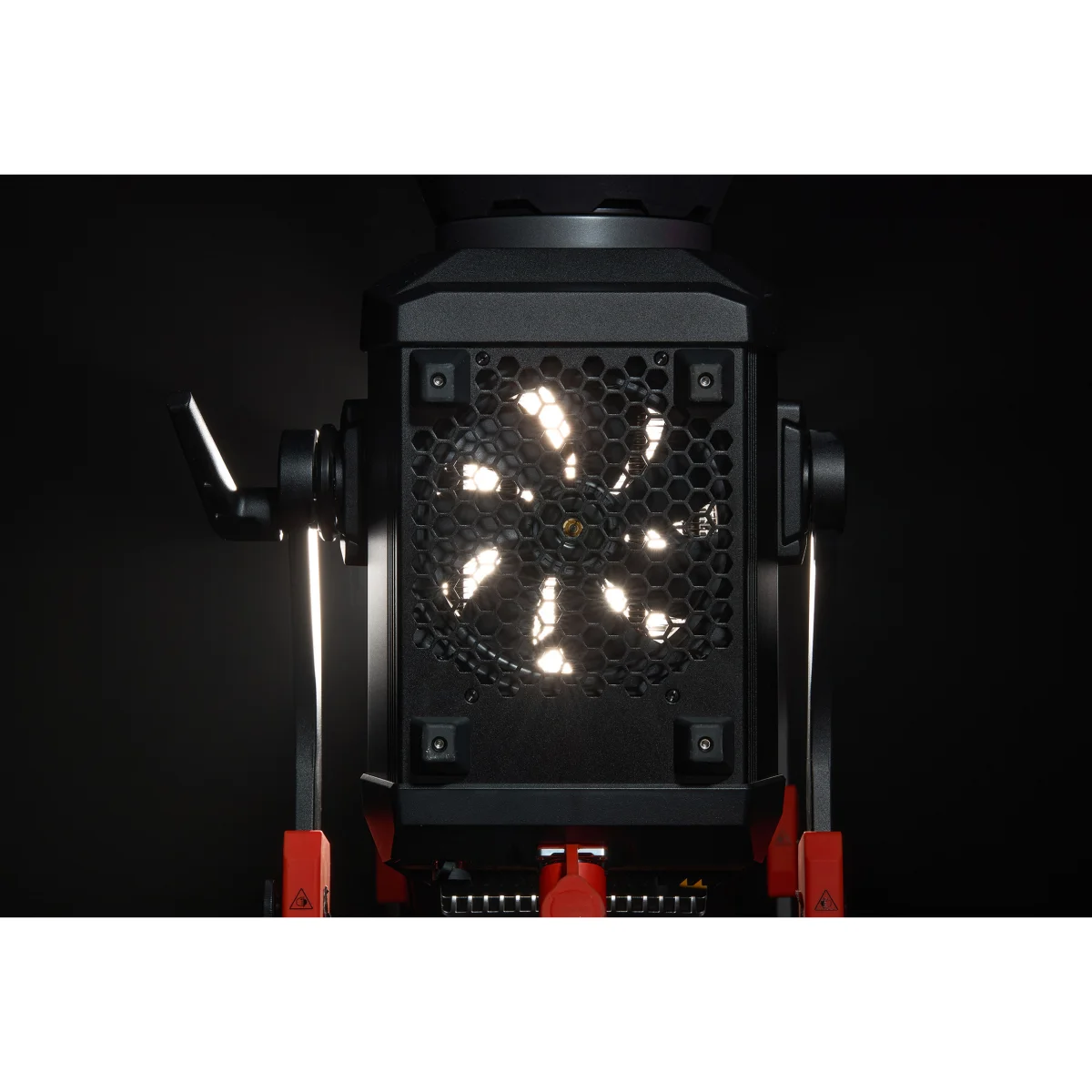 Осветитель светодиодный Godox Knowled M600R студийный